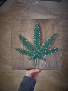 Weed Leaf Strng Art